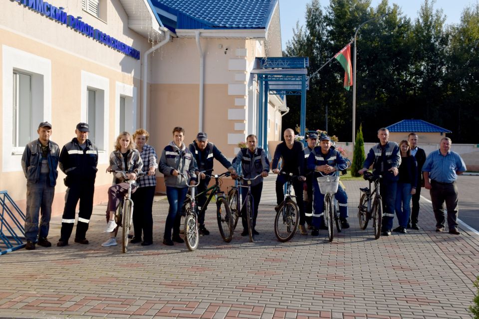 Работники Хотимского РГС присоединились к экологической акции «День без автомобиля «Беларусь за чистый воздух»