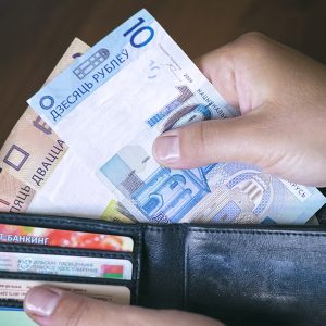 В Беларуси с 1 мая изменились размеры пособий