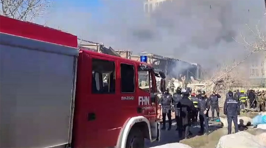 Число погибших при пожаре в мебельном цехе в Баку увеличилось до шести