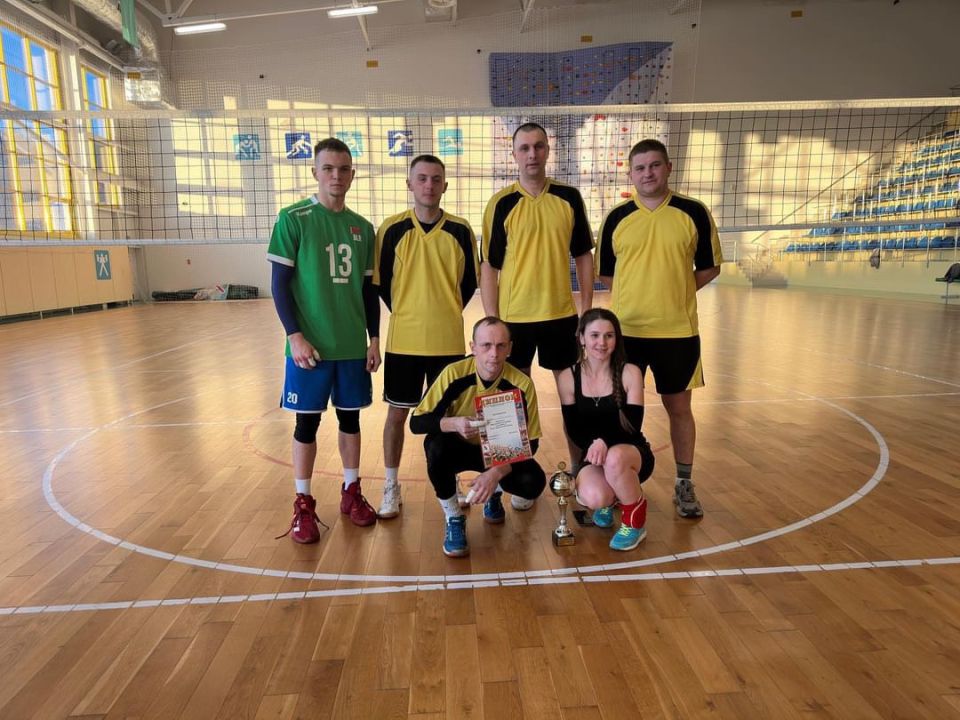 Команда Хотимщины победила в волейбольном турнире в городе Костюковичи