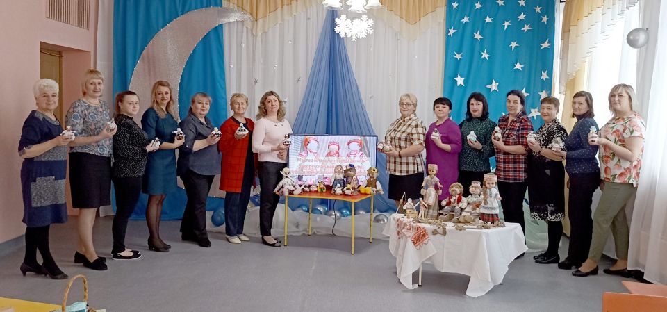 На базе детского сада № 3 был проведен мастер-класс по изготовлению белорусской народной куклы