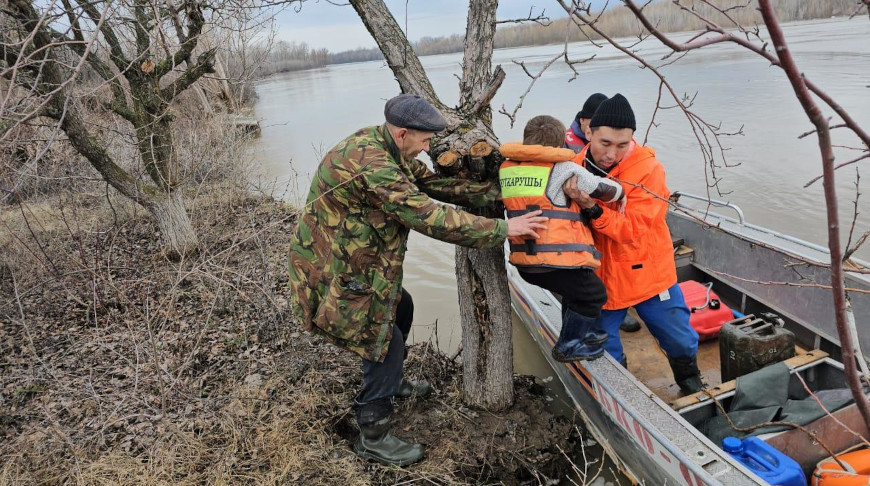 Более 85 тыс. человек эвакуированы из-за паводков в Казахстане