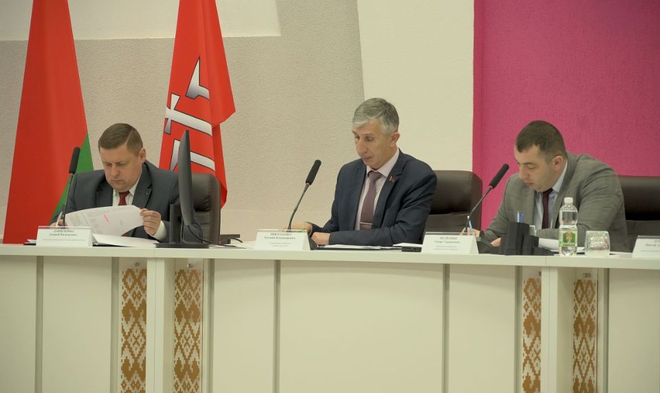 Прошло заседание Хотимского районного исполнительного комитета под руководством главы района Геворга Мелконяна