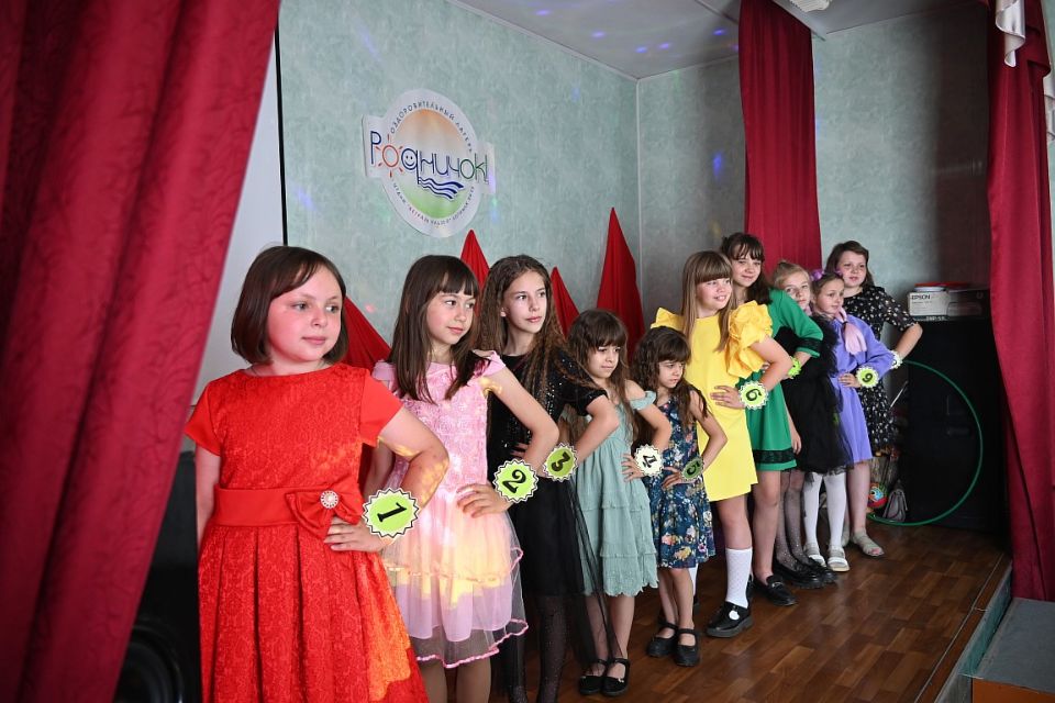 В лагере «Родничок» прошел конкурс «Мисс лагерь-2024»