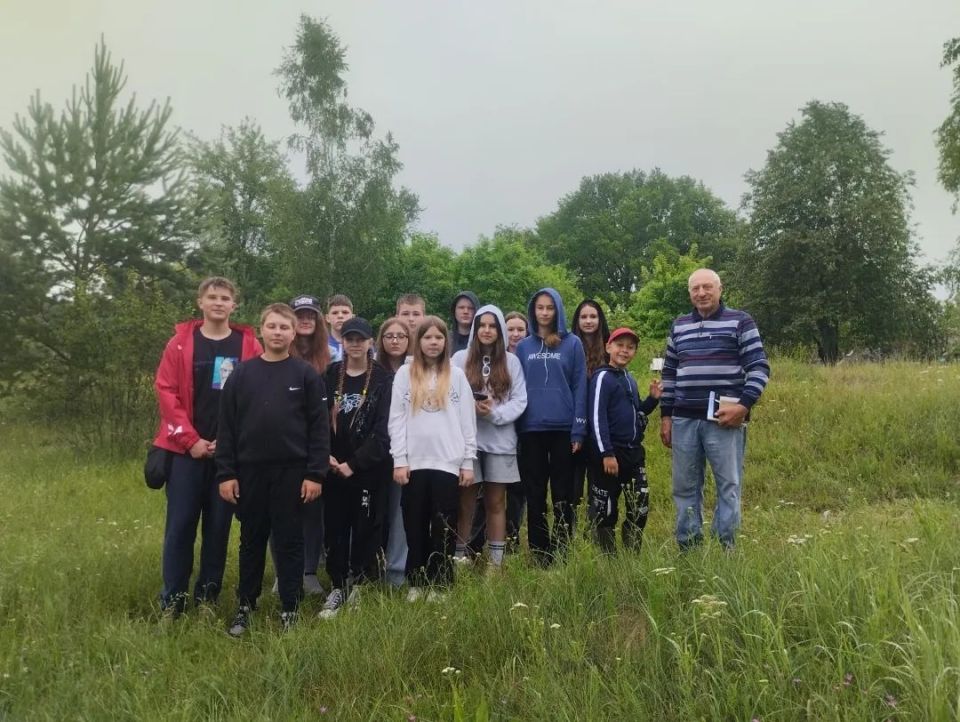 Учащиеся объединения по интересам «Живое слово» побывали в краеведческой экскурсии «Дорогами памяти»