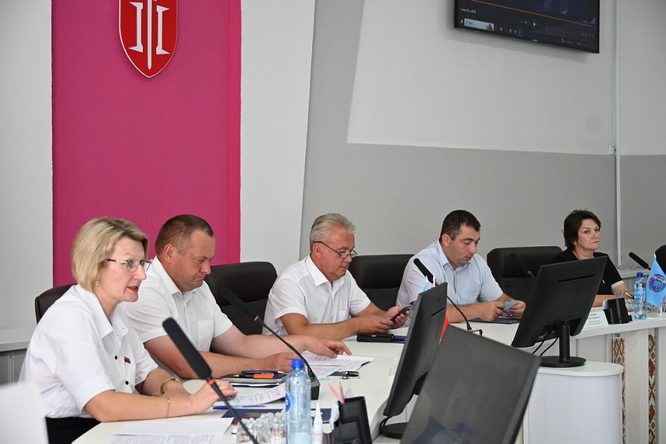 В актовом зале Хотимского райисполкома состоялась отчетно-выборная конференция Хотимской районной организации профсоюза работников государственных и других учреждений