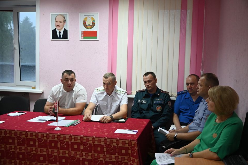 «Сильный лидер – гарант стабильности и безопасности государства». На Хотимщине проходит День информирования населения