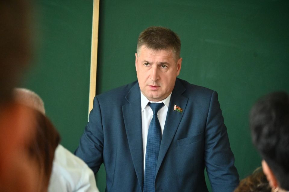 Сергей Давыдов, депутат Палаты представителей Национального собрания Республики Беларусь восьмого созыва по Кричевскому избирательному округу № 83, посетил Хотимск