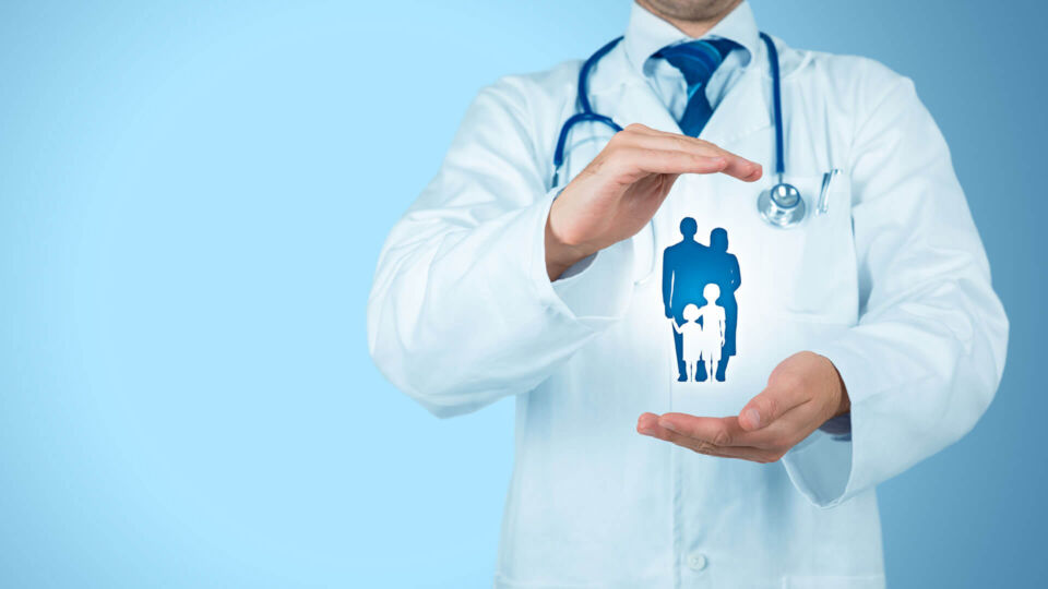 О повышении качества услуг и доступности медицинской помощи населению Хотимского района