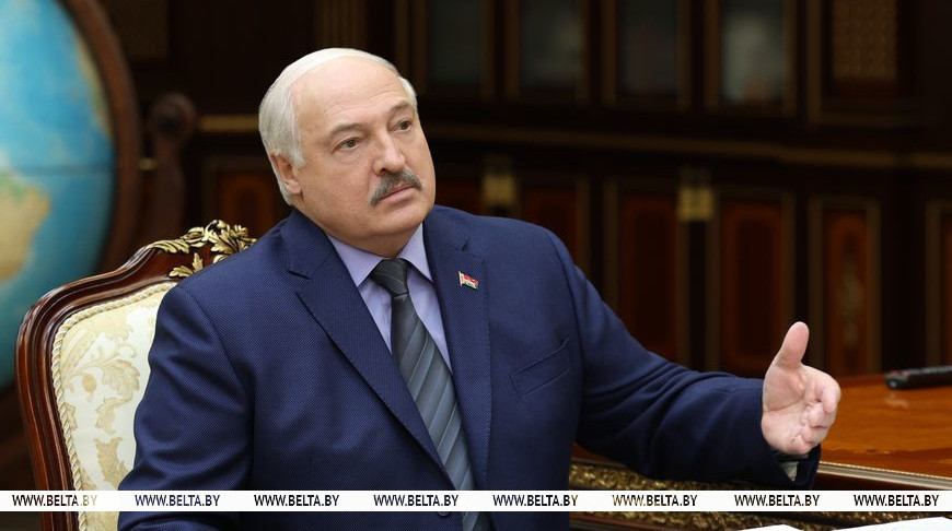 Порядок в стране, кадровые зигзаги, символичный праздник и особый год для Беларуси. Итоги недели Президента