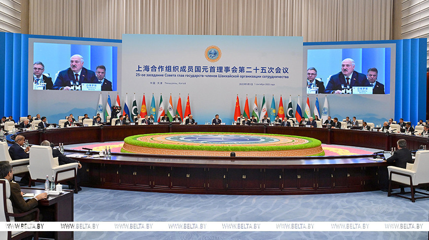 «Семья ШОС», марафон встреч и криптопланы. Итоги недели Президента