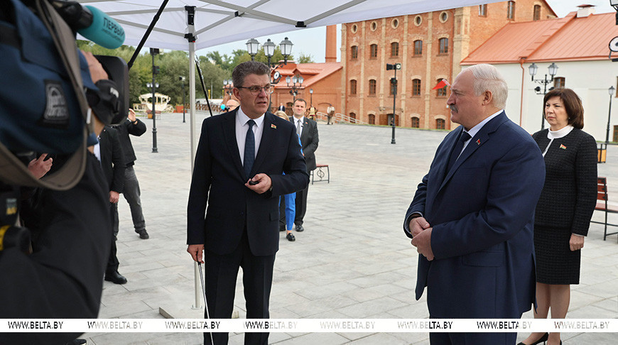 Лукашенко: нужно мобилизовывать и объединять людей для благоустройства Минска