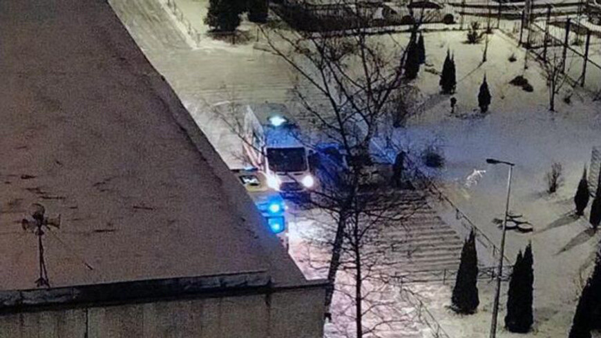 Ученик ранил ножом несколько человек в школе в Подмосковье