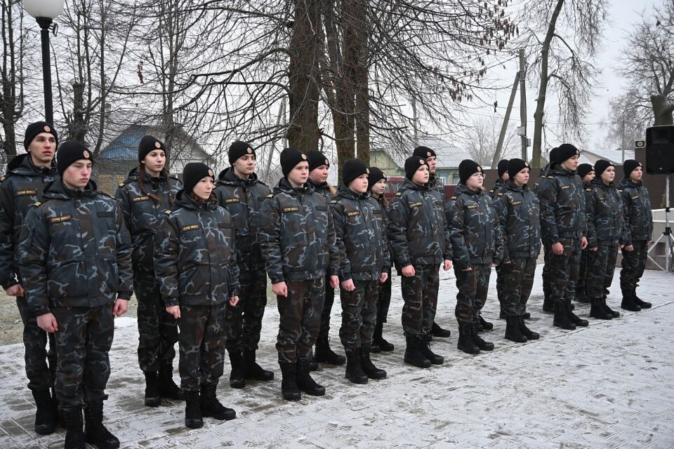 Ряды военно-патриотического клуба «Академия героизма» пополнили учащиеся Беседовичской школы