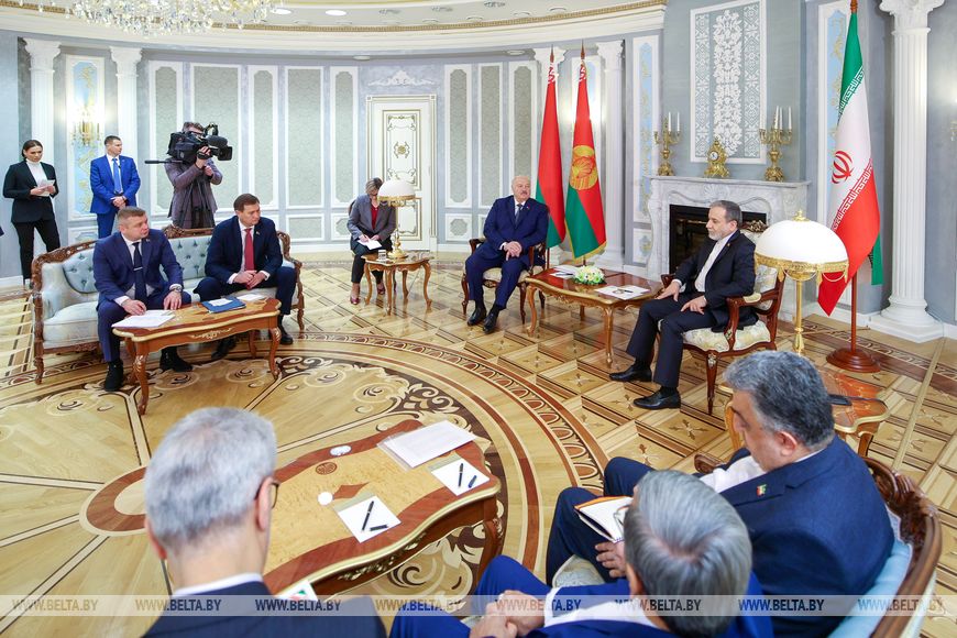 Лукашенко об отношениях с Ираном: экономика для нас приоритет приоритетов