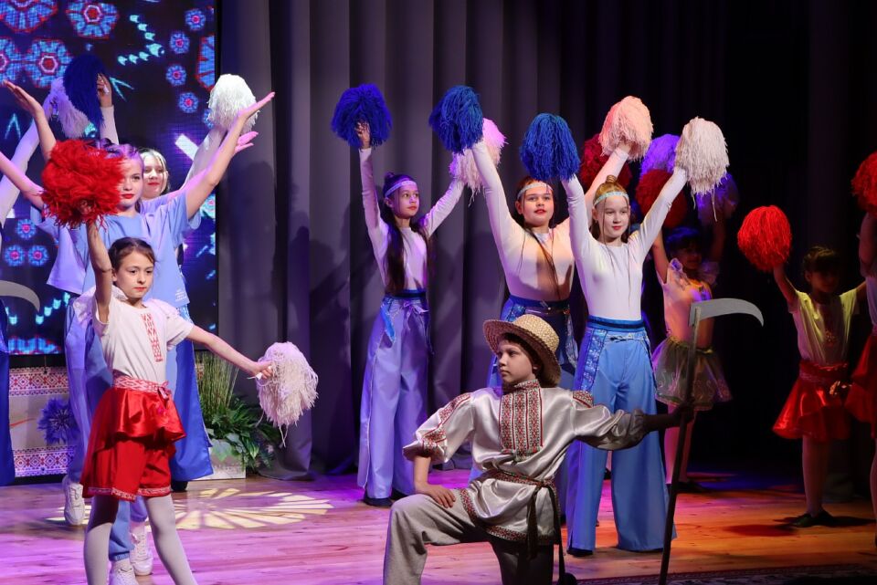 ФОТОФАКТ: Яркие моменты торжественного собрания передовиков народного хозяйства