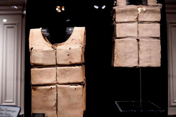 Спасательный жилет с «Титаника» продан на аукционе за $715 000