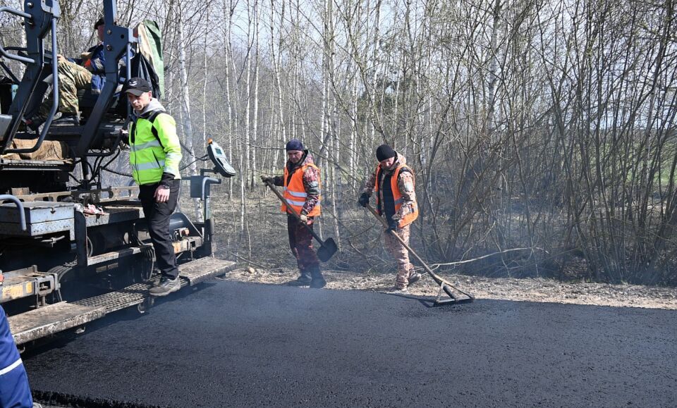 Сеть дорог Хотимского района: по пути обновления