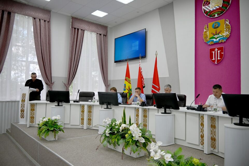 Кадры, ЖКХ и безопасность: в Хотимском райисполкоме прошло рабочее совещание