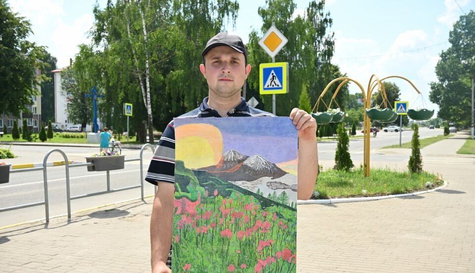 Красоту замечает каждый, а Руслан её рисует: история юного дарования из Тростино