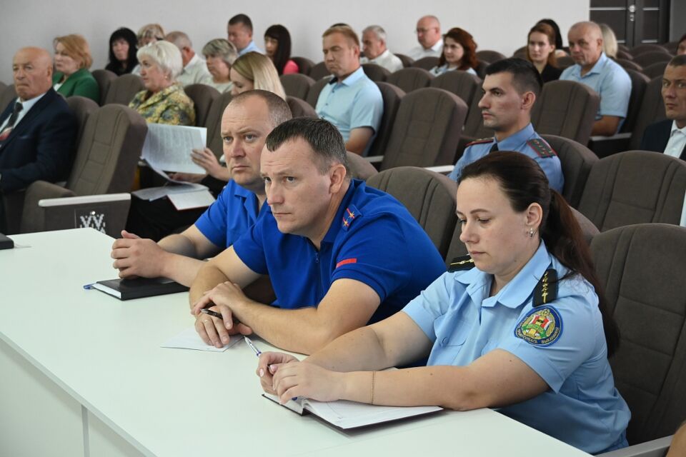 Как работают общественные пункты охраны правопорядка? Итоги полугодия обсудили на заседании райисполкома