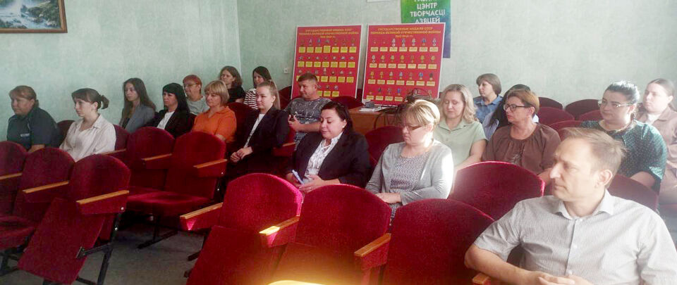 Информационно-пропагандистские группы встретились с коллективами Хотимского района