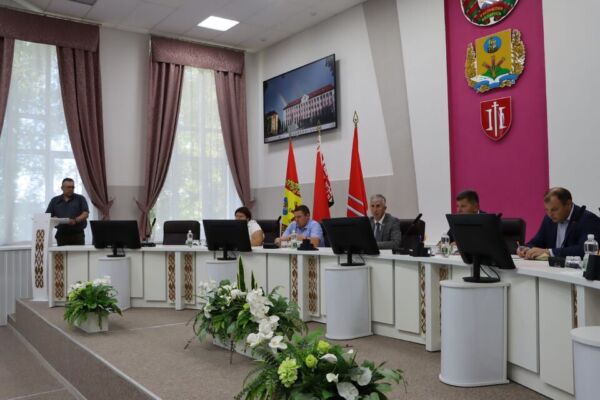 Пожарную безопасность, подготовку к зиме и вопросы благоустройства обсудили на аппаратном совещании