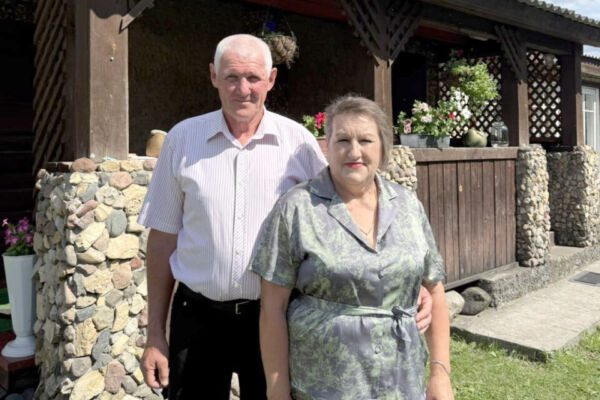 Ирина, Сергей Писляковы и их цветущий мир