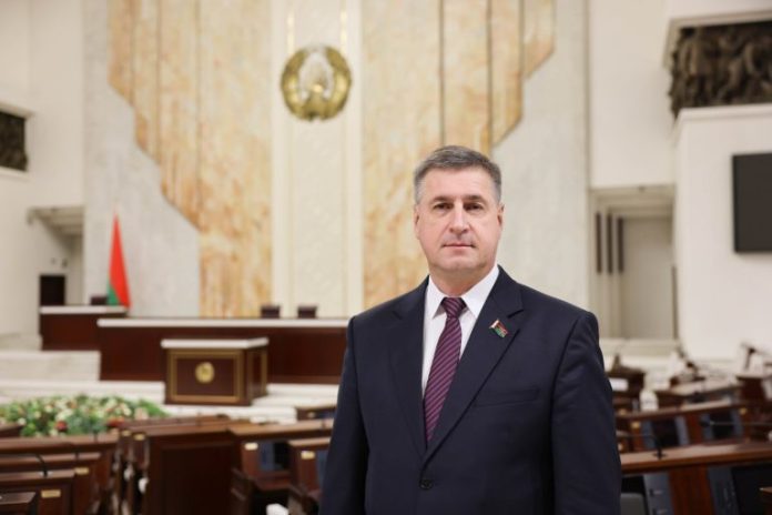 Поздравление с Днем знаний от депутата Палаты представителей Национального собрания Республики Беларусь С.Н. Давыдова