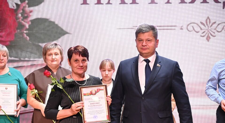 В Хотимске состоялось торжественное мероприятие, посвященное Дню учителя