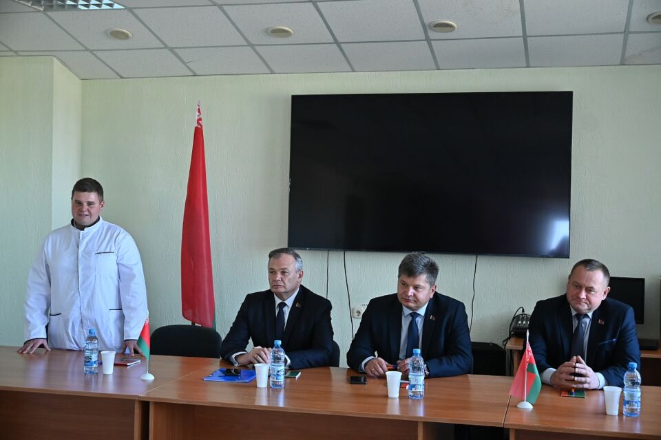Коллективу УЗ «Хотимская ЦРБ» представили главного врача