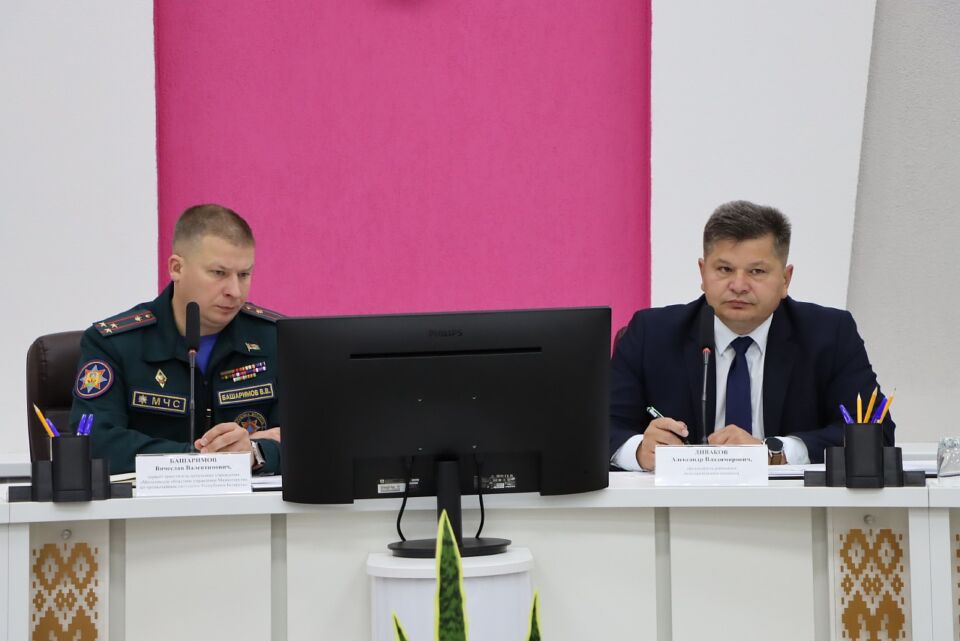 В Хотимском районе обсудили меры по укреплению пожарной безопасности